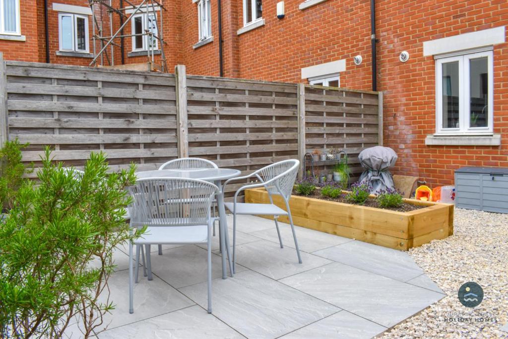 Capstan - Harbour With Parking Holiday home